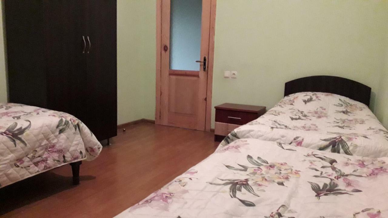 Отель Kobuleti Bagrationi 40 Экстерьер фото